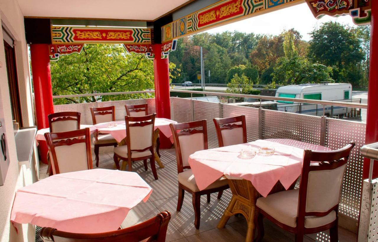 Hotel Gaststaette Lin Garden Untergruppenbach Exterior foto